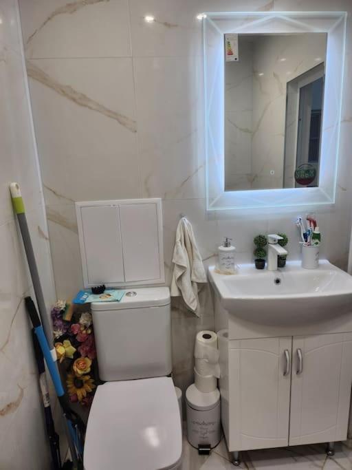 Modern Apartment. Best Location Софія Екстер'єр фото